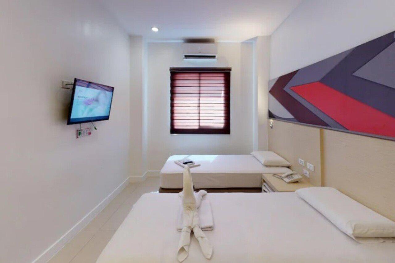 Go Hotels Cubao Quezon City Buitenkant foto